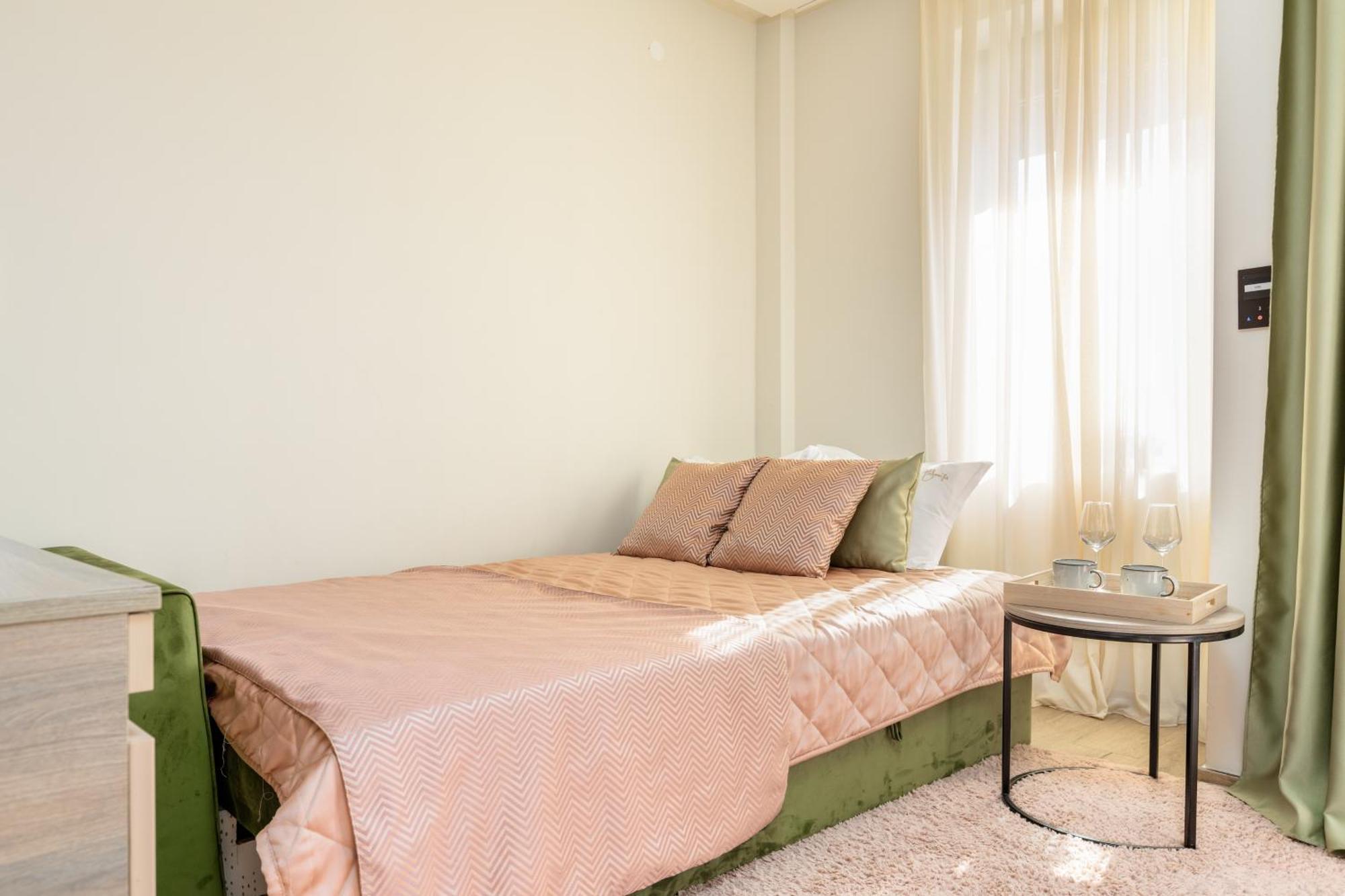 Hotel Vila Hedonija Herceg Novi Szoba fotó